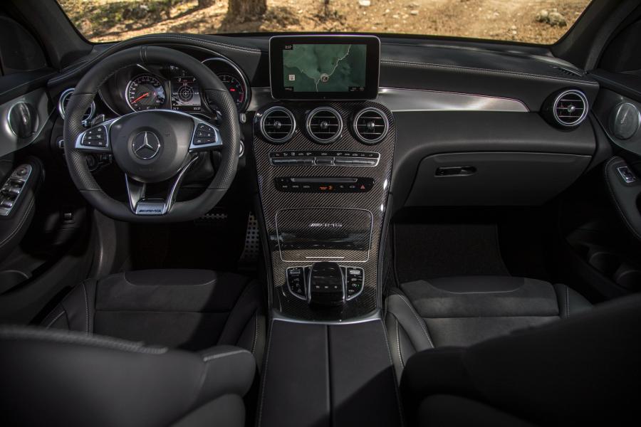 Торпедо Mercedes-AMG GLC63 4Matic+ (X253) 2018 года  (NA) (фото 25 из 47)
